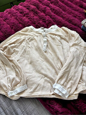 Dolan Top Striped Top in White & Yellow Size Medium